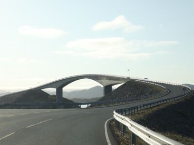 Eine der Brücken der Atlantikstrasse