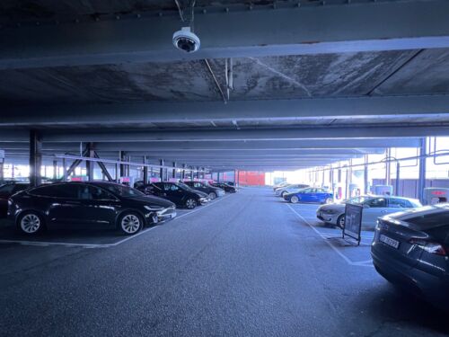 13. Ladestopp am Superchargerstandort Stavanger (im Parkhaus)